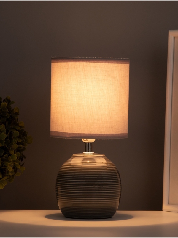 Лампа настольная Лампа настольная "Бриз" 1х40Вт Е14 серый 13х13х25см