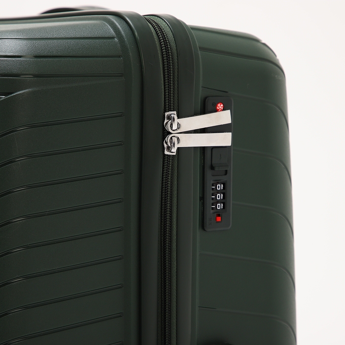 Чемодан большой 100 л (L), отдел на молнии, кодовый замок, 4 колеса, цвет зелёный Чемодан большой 100 л (L), отдел на молнии, кодовый замок, 4 колеса, цвет зелёный