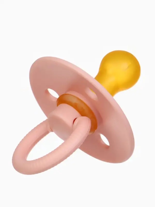 Набор классических пустышек, 2 шт., латекс, персиковый/айвори, в контейнере, от 3 мес., M&B Набор классических пустышек, 2 шт., латекс, персиковый/айвори, в контейнере, от 3 мес., M&B