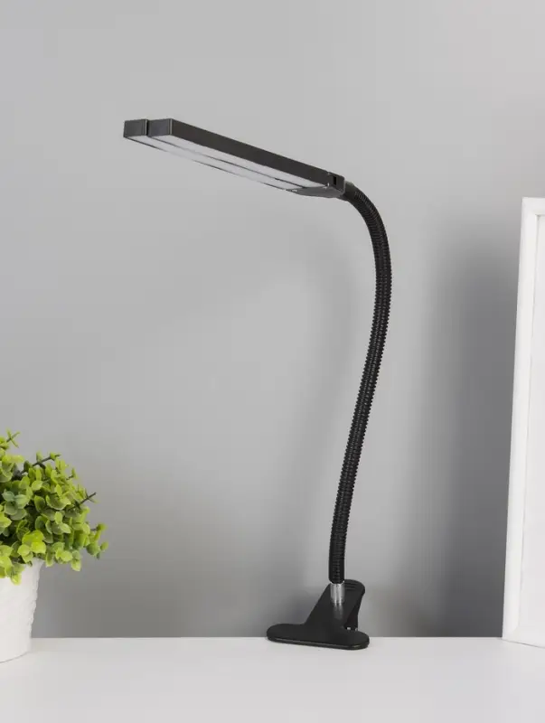 Настольная лампа &laquo;Семи&raquo;, LED, 5 Вт, 6000К, чёрный, 7.5&times;10.5&times;65 см