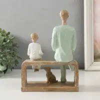 Фигурка полистоун &laquo;Отец и сын. Чтение&raquo;, бело-зелёный, 15.5&times;12&times;21 см