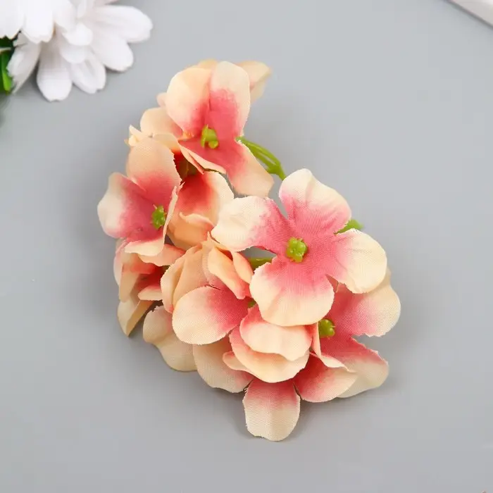 Цветы для декорирования "Гортензия" жёлтые 10х10 см