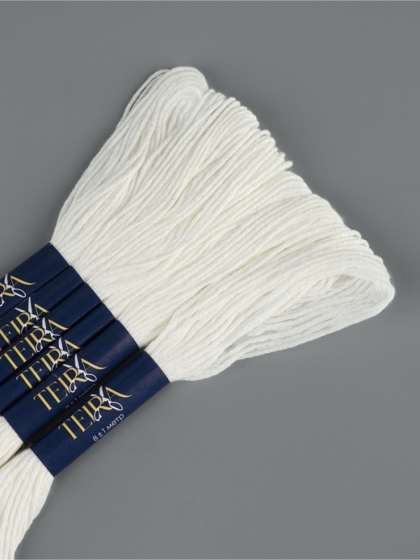 Нитки мулине, 8±1 м, белые Blanc