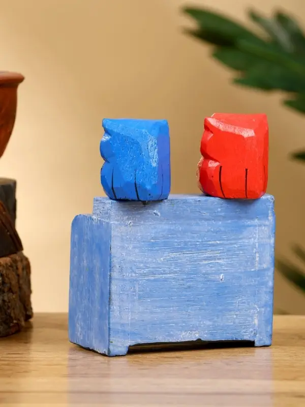 Календарь настольный «Пара совят», 8×4×9.5 см, дерево, синий, красный Календарь настольный «Пара совят», 8×4×9.5 см, дерево, синий, красный