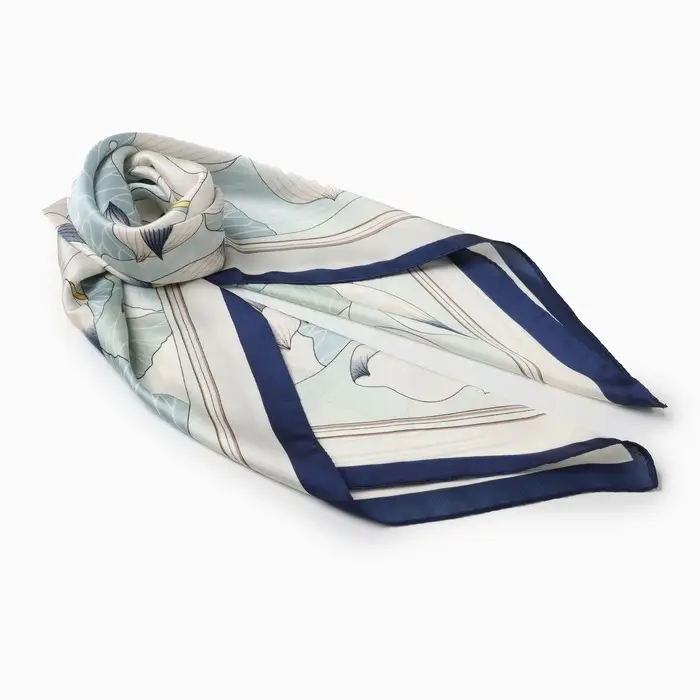 Платок женский MINAKU р-р 70*70 см, цв. голубой Платок женский MINAKU р-р 70*70 см, цв. голубой