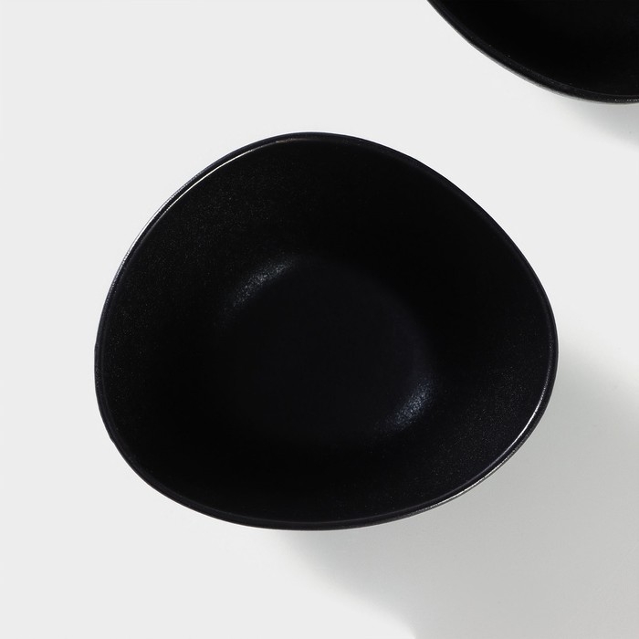 Салатник фарфоровый Magistro Carbon, 12×10,5 см, цвет чёрный Салатник фарфоровый Magistro Carbon, 12×10,5 см, цвет чёрный