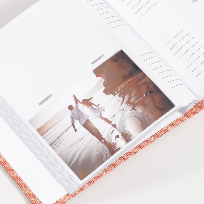 Фотоальбом на 200 фото 10х15 см кожзам  Фотоальбом на 200 фото 10х15 см кожзам "Багетная текстура" бумажные листы коричневый 5х23х22 см   10