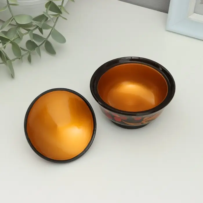 Солонка с крышкой &laquo;Ягодка&raquo;, 9&times;6.5 см, хохлома, дерево, МИКС
