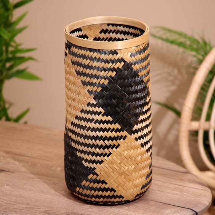 Корзина с крышкой плетёная, из бамбука 20х20х42 см Корзина с крышкой плетёная, из бамбука 20х20х42 см