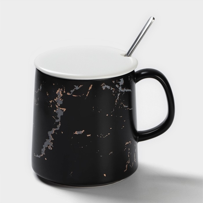 Кружка керамическая с ложкой «Чёрный мрамор», 350 мл, цвет чёрный Кружка керамическая с ложкой «Чёрный мрамор», 350 мл, цвет чёрный