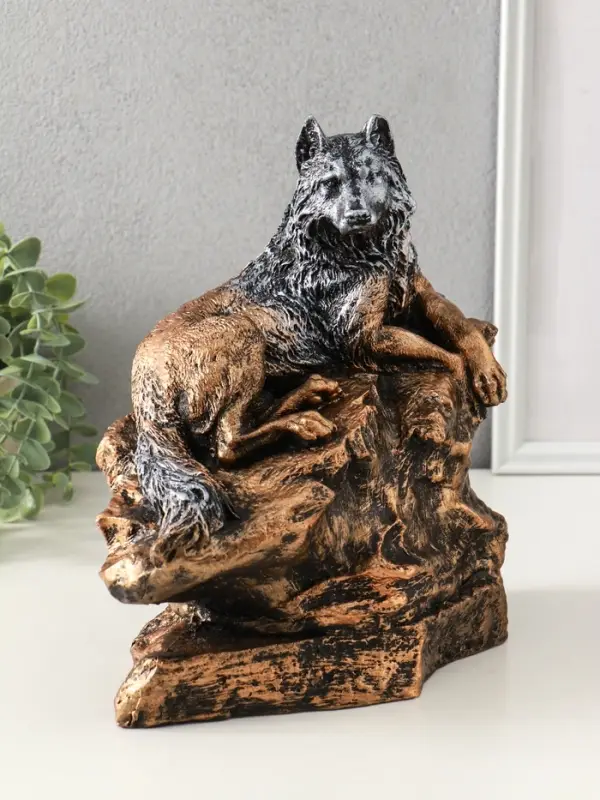 Копилка Копилка "Волк на скале" 16х28х27 см, бронза с серебром