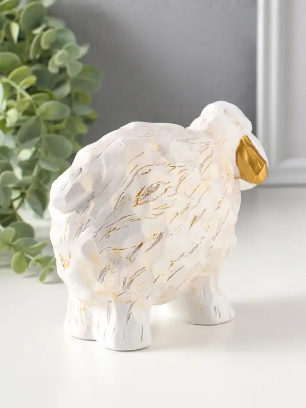 Сувенир полистоун "Бараш" белый с золотом 8х17,5х12,5 см