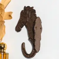 Крючок настенный &laquo;Лошадь и подкова&raquo;, ключница декоративная, чугун, 17.7&times;10.5&times;3.5 см