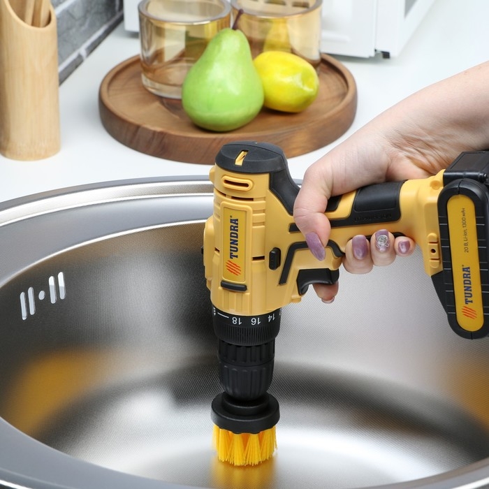 Насадка щетка на шуруповерт ТУНДРА, d=50 мм, высота 25 мм, шестигранный хвостовик Насадка щетка на шуруповерт ТУНДРА, d=50 мм, высота 25 мм, шестигранный хвостовик