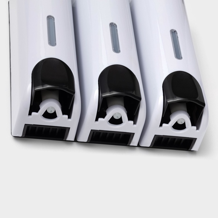 Диспенсер для мыла SAVANNA, механический, 3 отсека по 350 мл: шампунь, кондиционер, гель, белый Диспенсер для мыла SAVANNA, механический, 3 отсека по 350 мл: шампунь, кондиционер, гель, белый