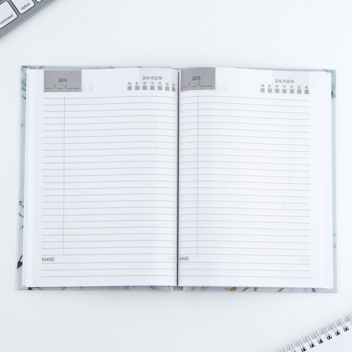 Ежедневник в твердой обложке А5, 80 листов  Ежедневник в твердой обложке А5, 80 листов "Белый мрамор"