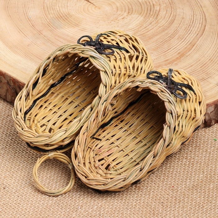 Сувенир «Лапти», 14×15×6 см, лоза