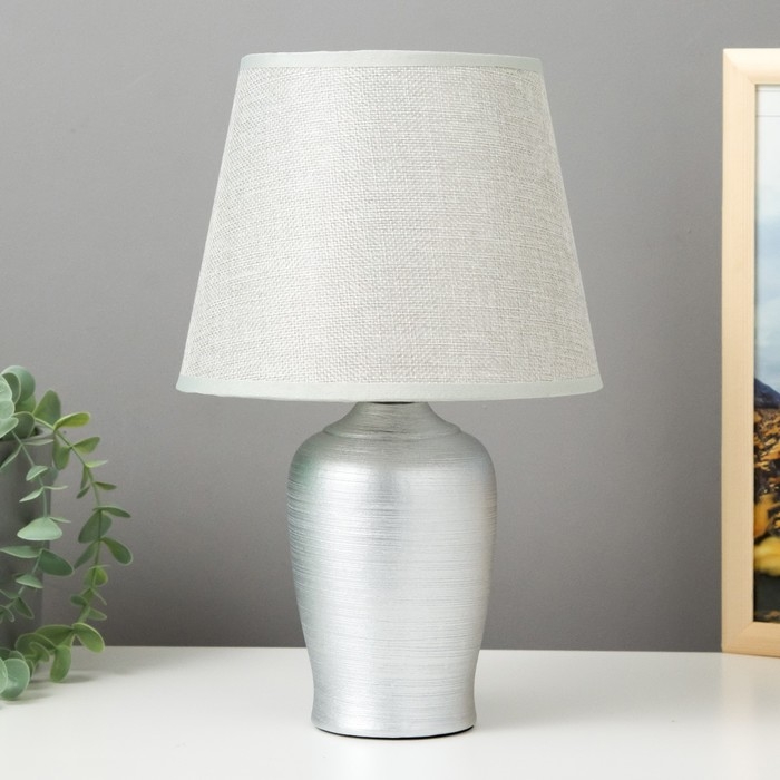 Настольная лампа 16544/1 E14 40Вт серый 20х20х32 см Настольная лампа 16544/1 E14 40Вт серый 20х20х32 см