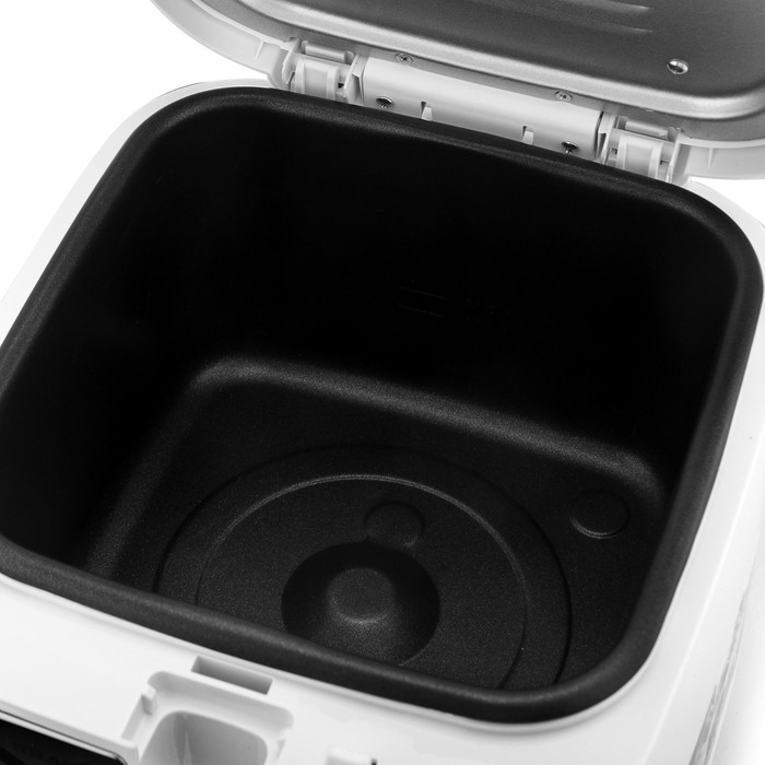 Фритюрница BRAYER 2832BR-WH, 1800 Вт, 2,5 л, 130-190 °C, белая Фритюрница BRAYER 2832BR-WH, 1800 Вт, 2,5 л, 130-190 °C, белая