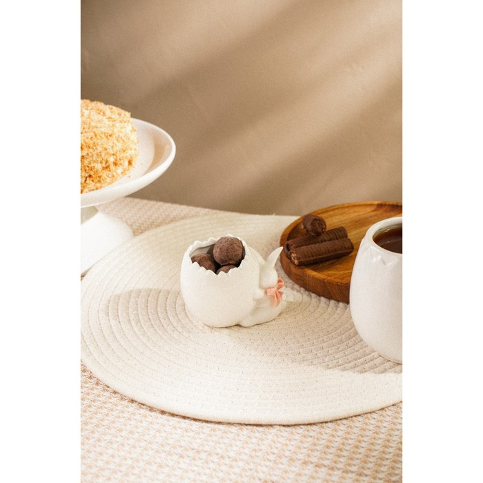 Подставка керамическая для яйца «Зайка», 9×6,5×7 см, цвет белый Подставка керамическая для яйца «Зайка», 9×6,5×7 см, цвет белый