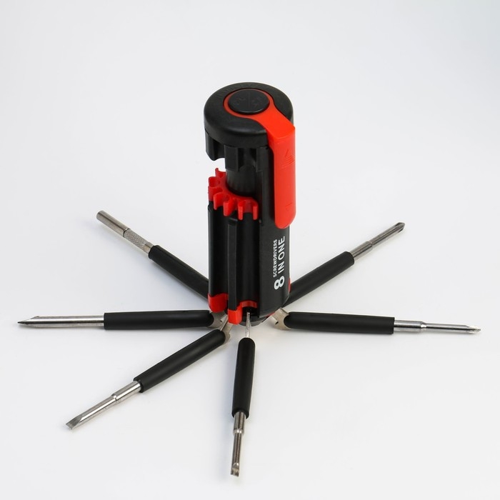 Фонарь многофункциональный, мультитул 8 в 1  Фонарь многофункциональный, мультитул 8 в 1 "100 % Мужик", 12 х 4 см, 3 ААА