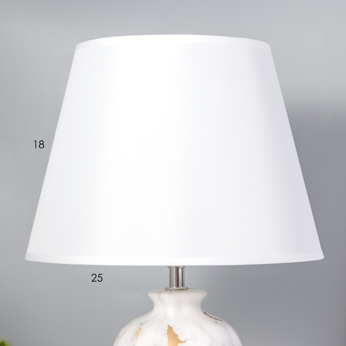 Лампа настольная 16635/1 E27 40Вт 25х25х42 см RISALUX