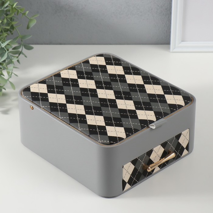 Шкатулка кожзам для украшений  Шкатулка кожзам для украшений "Клетка" серая 20х22,5х9,5 см