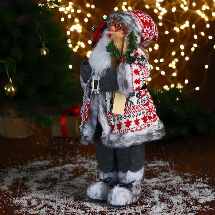 Дед Мороз  Дед Мороз "В бело-красной шубке с ремешком, с лыжами" 45 см