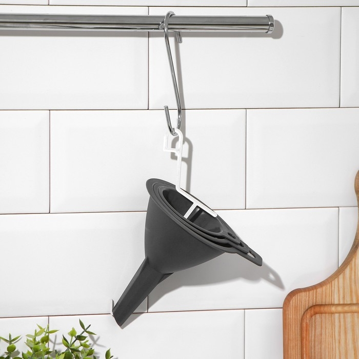 Воронки на подвеске Комфорт Плюс, набор 3 шт, цвет МИКС Воронки на подвеске Комфорт Плюс, набор 3 шт, цвет МИКС