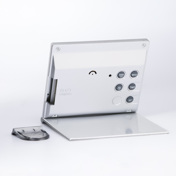 Часы электронные настольные: календарь, будильник, термометр, 8.8 х 7.8 см, CR2025 Часы электронные настольные: календарь, будильник, термометр, 8.8 х 7.8 см, CR2025