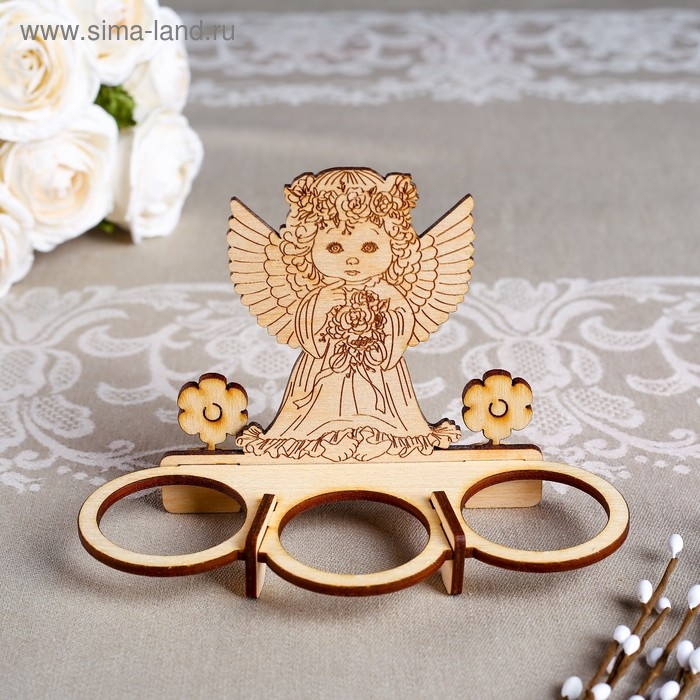 Подставка под 3 яйца Подставка под 3 яйца "Ангел с цветами", 15,0х7,0х10,5 см