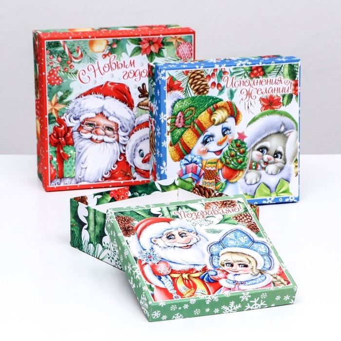 Набор подарочных новогодних коробок 3 в 1 Набор подарочных новогодних коробок 3 в 1 "Новогодние герои", 19 х 19 х 7,5 - 14 х 14 х 4 см. Новый год