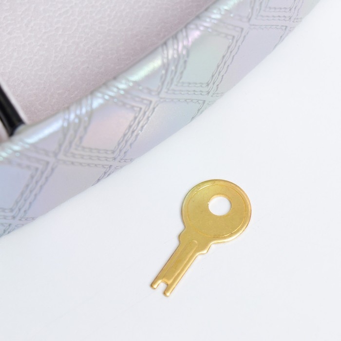 Шкатулка кожзам для украшений сундук  Шкатулка кожзам для украшений сундук "Сеть из ромбов. Серебро перламутр" 13х16х23 см