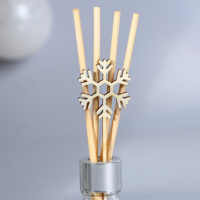 Новый год! Диффузор ароматический палочки «Новогодняя коллекция: Ярких моментов», сосна, 10 мл