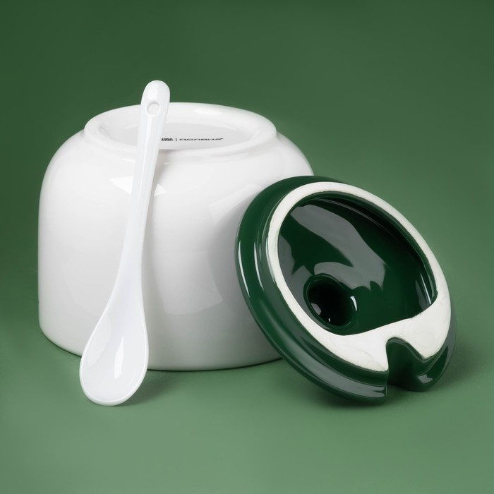 Сахарница новогодняя Доляна «Рождественский вечер», 550 мл, керамика, цвет белый Сахарница новогодняя Доляна «Рождественский вечер», 550 мл, керамика, цвет белый