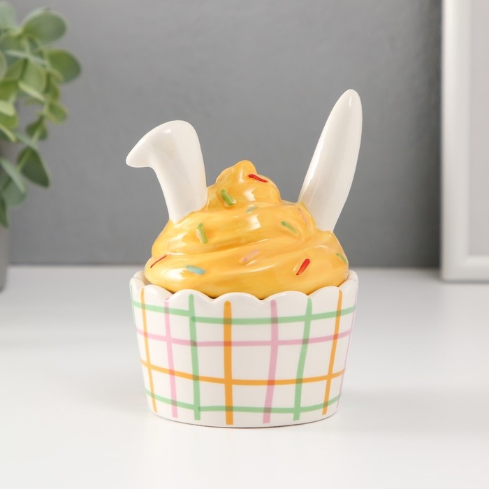 Шкатулка керамика Шкатулка керамика "Пирожное с зайчьими ушками" 8,8х8,5х12 см