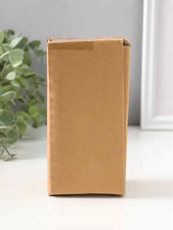 Сувенир полистоун "Белая зайка в розовой цветочной шляпке с зонтиком и цыплятами" 14,5 см