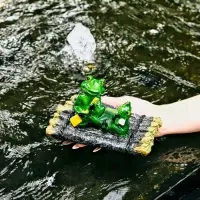Садовая фигура из полистоуна &laquo;Лягушка на плоту&raquo;, 17&times;11&times;9.5 см, плавающая