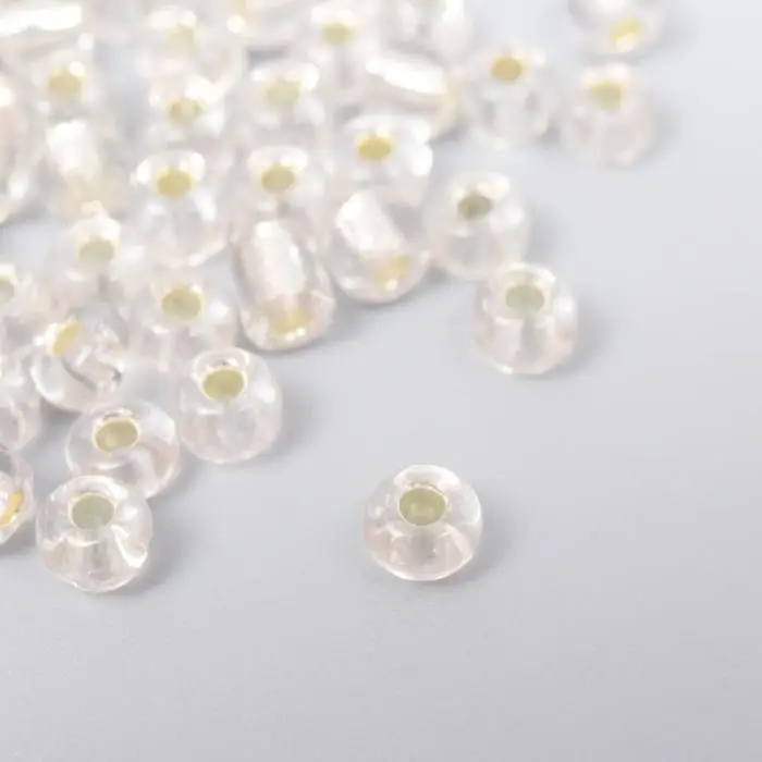 Бисер круглый 6/0 в бутылочке  Бисер круглый 6/0 в бутылочке "Белый" прозрачно-цветной 20 гр