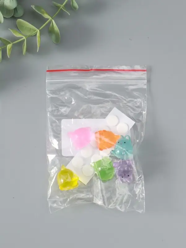 Сувенир эпоксидная смола флюоресцентный Сувенир эпоксидная смола флюоресцентный "Зайчики" набор 6 шт 1,7х1,8х2 см