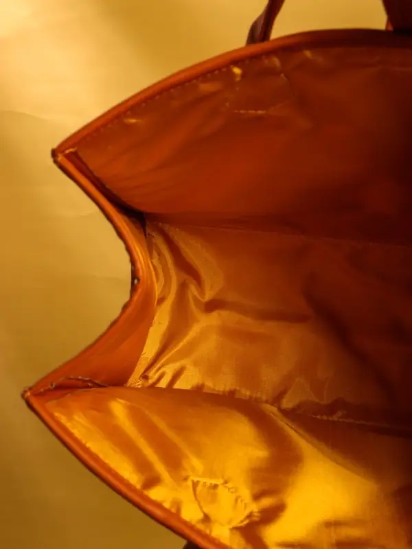 Сумка плетёная на застёжке из пандана 41х16х50 см, бежево-коричневый