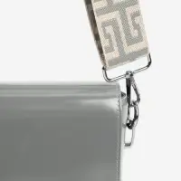 Ручка для сумки &laquo;Орнамент греческий&raquo;, стропа, с карабинами, 139&plusmn;3&times;3.8 см, серо-молочная