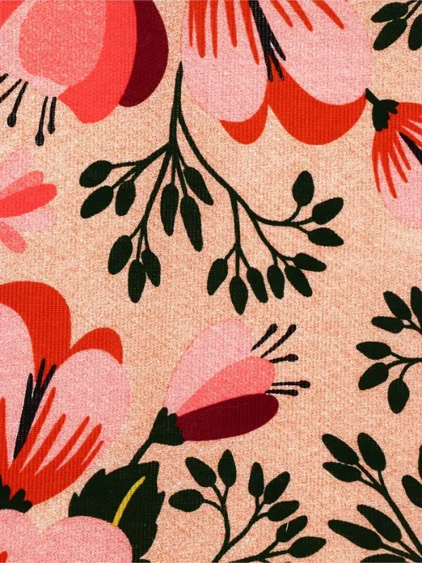 Набор с крем-мёдом, чаем и полотенцем в коробке "Весеннего настроения"