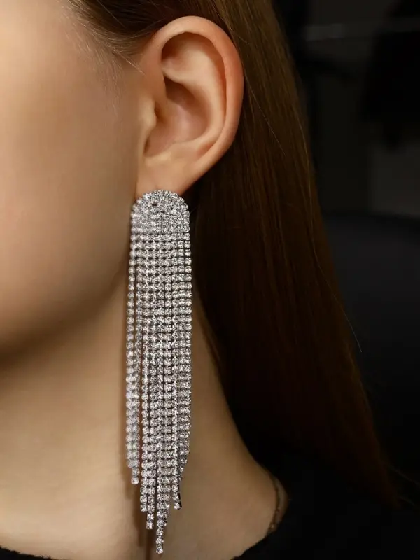 Серьги висячие со стразами &laquo;Лёд&raquo;, полукруг, белые в серебре