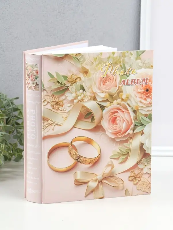 Фотоальбом на 200 фото 10х15 см "Кольца молодых и букет с розами" в коробке 5,5х20,5х26 см   1096272