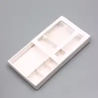 Коробка для 4 конфеты и шоколадку, 17.7&times;15.7&times;3.85 см Кондитерская упаковка