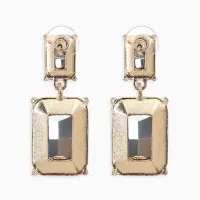 Серьги со стразами &laquo;Клео&raquo;, классика, цвет изумрудный в золоте