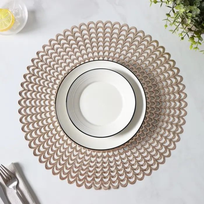 Салфетки сервировочные на стол Доляна &laquo;Солнечная&raquo;, d=38 см, 4 шт., золотые