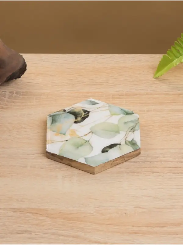 Подставка под горячее &laquo;Листья&raquo;, набор 4 шт., 15&times;13&times;5 см, дерево манго