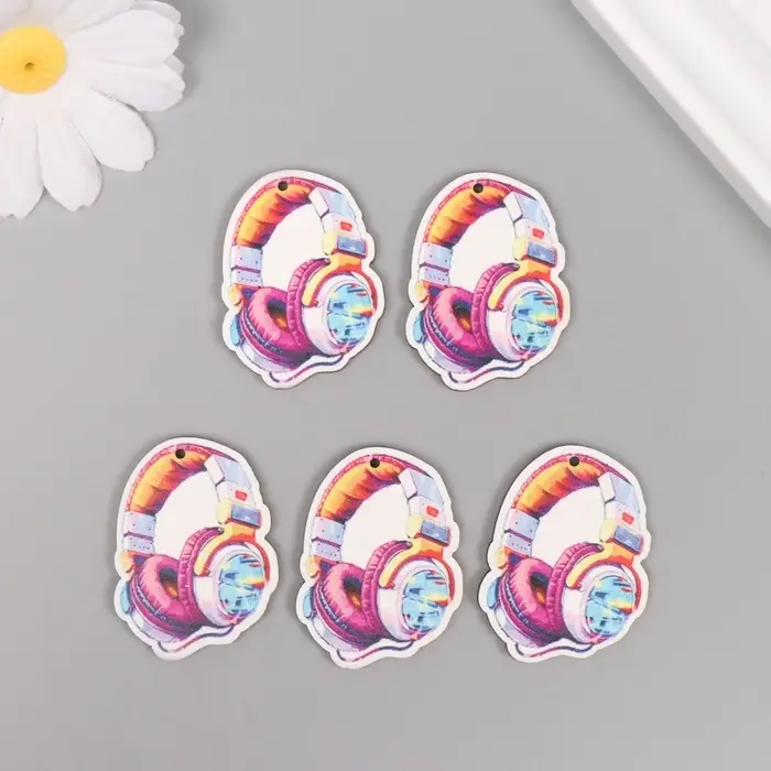 Декор для творчества дерево Декор для творчества дерево "Крутые наушники" 4х2,9х0,3 см